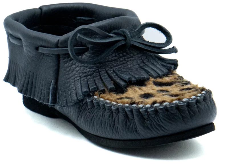 Yaio' (Animal Sauvage) en poils de vache teints femme - Mocassin en cuir femme – Image 2